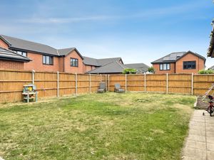 Tartan Close- click for photo gallery